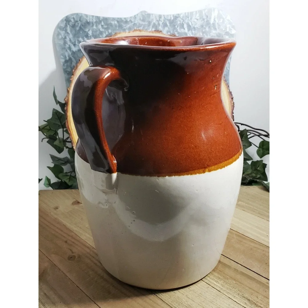 Beautiful Vintage Primitive Brown and White 9.5